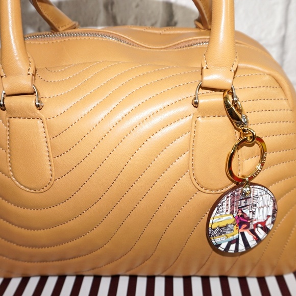 GORGEOUS HENRI BENDEL No.7 Quilted SATCHEL - Picture 2 of 4